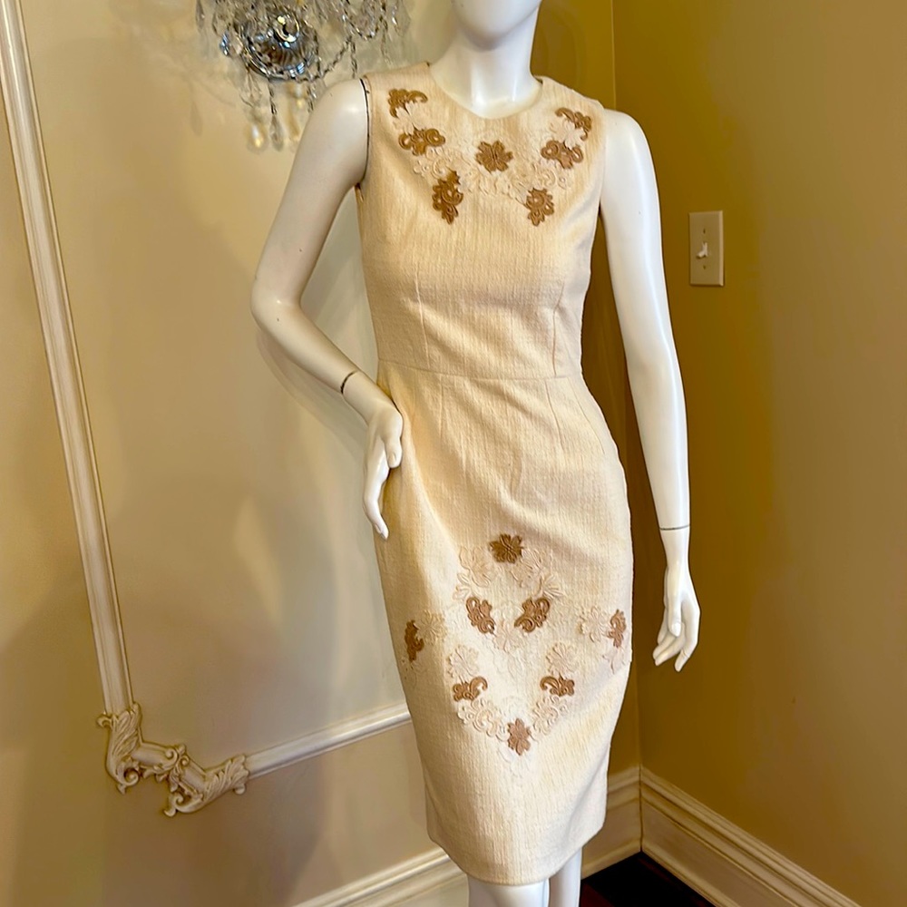 Dolce & Gabbana Dress Embroidered Pattern size 40 IT In Perfect Conditions